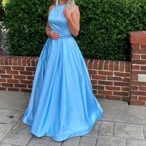 Size 0 Sherri Hill prom dress. Worn once for 2 hours and in Like new condition